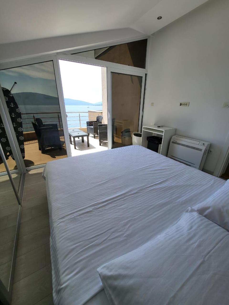 טיווט Matkovic Residence מראה חיצוני תמונה