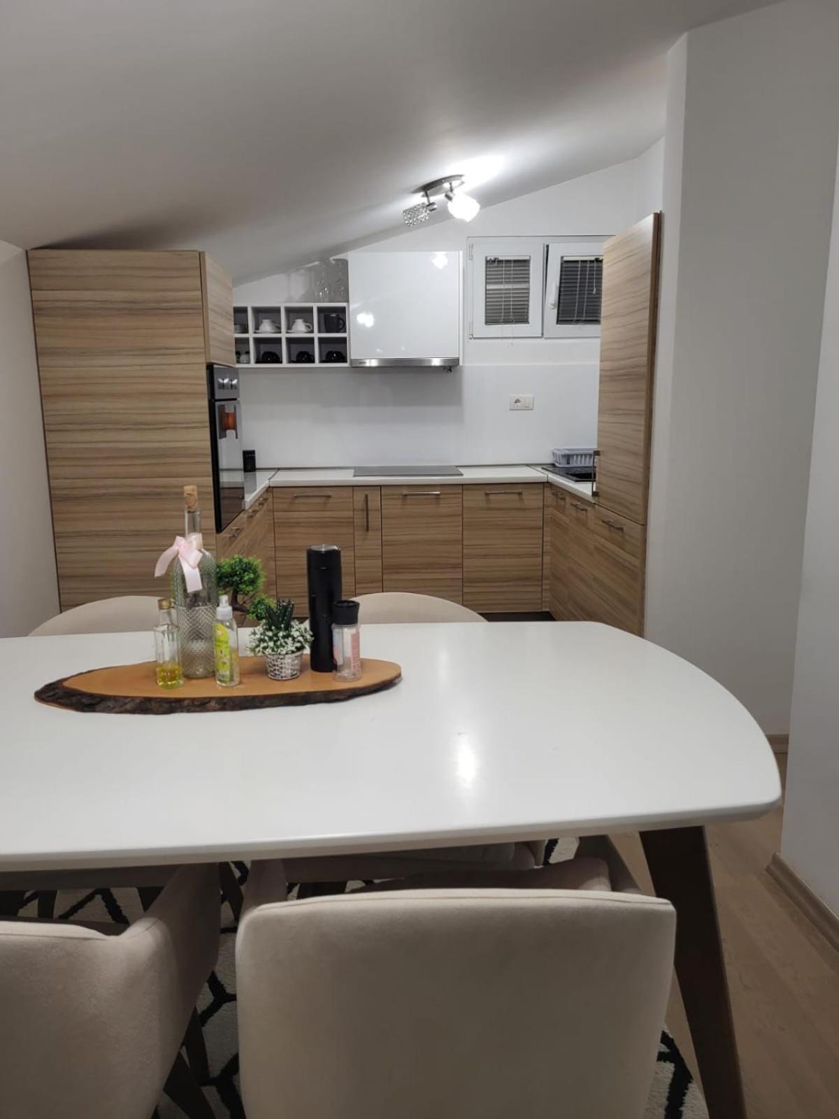 טיווט Matkovic Residence מראה חיצוני תמונה
